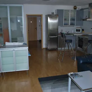 https://chotesovska-apartment-with-parking-place.praguehotelsweb.com